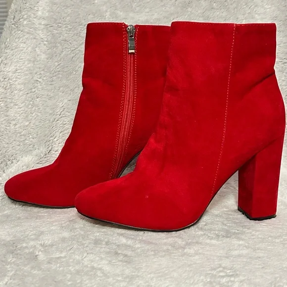 PrettyLittleThing RED Heeled Boots with Chunky Heel and Rounded Toe Women size 6 - Picture 4 of 15